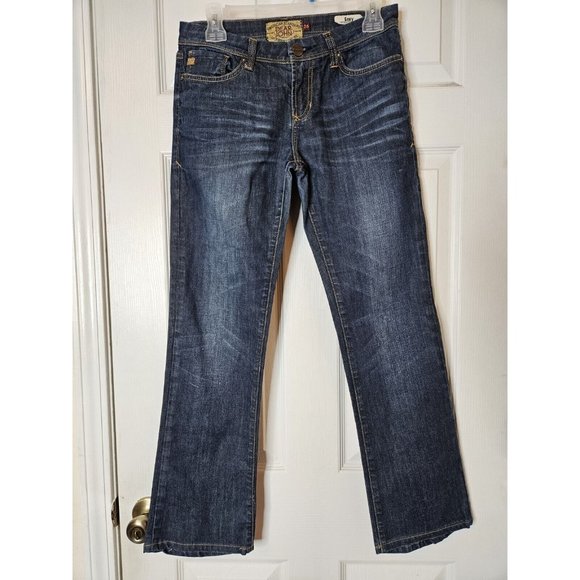Dear John Women's Size 27x30 Envy  Mid Rise Curvy Bootcut Jeans Modern Luxury - Picture 1 of 10